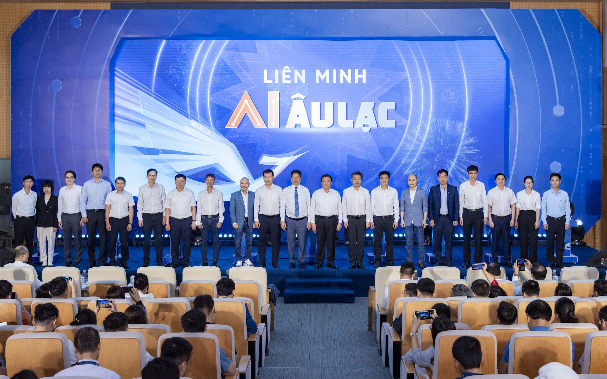 hon 20 thanh vien au tien cua lien minh ai au lac tai le ra mat 02 88035616424572164788190 90413987979463376349683