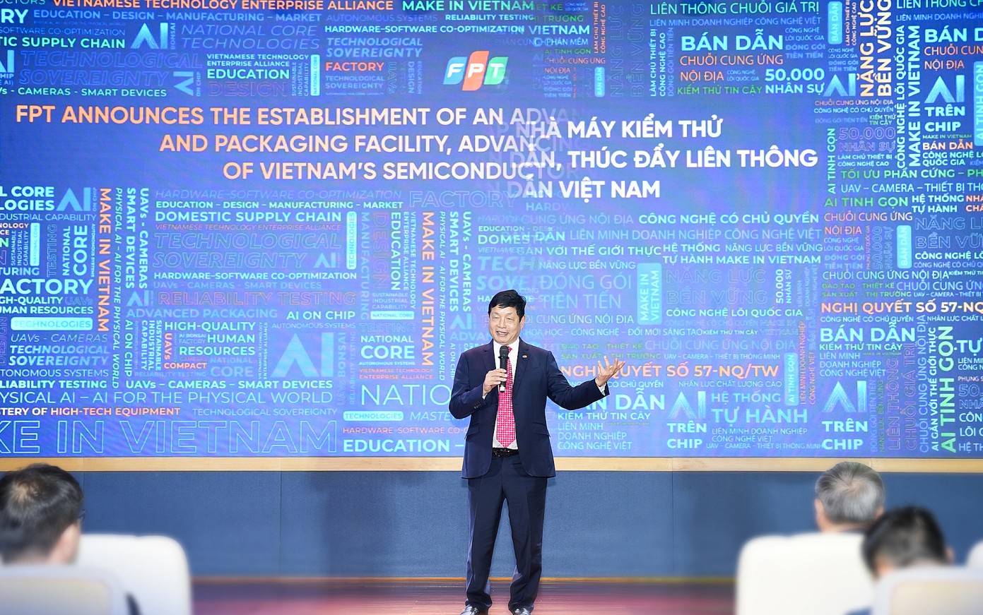 "Nhà máy kiểm thử và đóng gói tiên tiến sẽ giúp khép kín hệ sinh thái bán dẫn tại Việt Nam", Chủ tịch FPT Trương Gia Bình nhấn mạnh.
