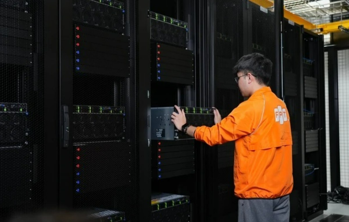 Thông qua FPT AI Factory, tài năng trẻ có cơ hội tiếp cận công nghệ, chuyên gia và bài toán thực tế, từng bước phát triển sản phẩm AI Make in Vietnam